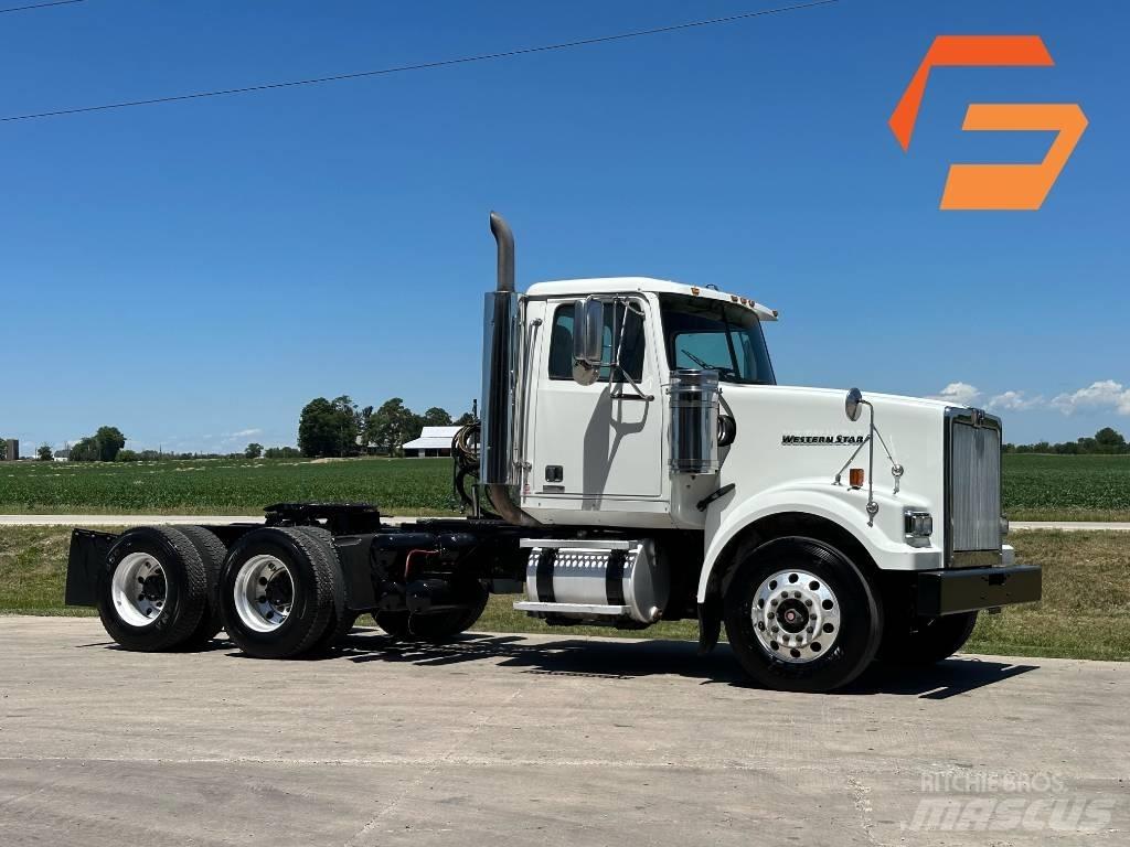 Western Star 4900 Prime Movers