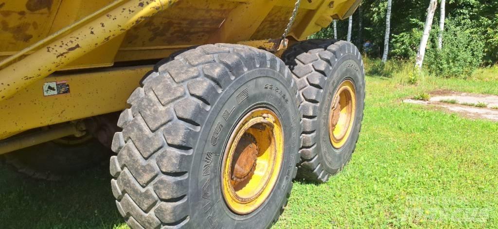 Bell B 30 E Articulated Haulers