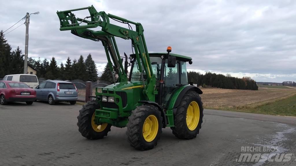 John Deere 5820 Tractors