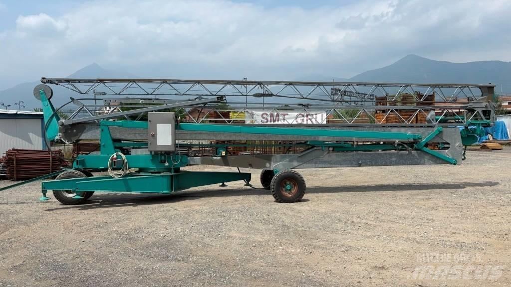 Cattaneo CM71 Self-erecting cranes
