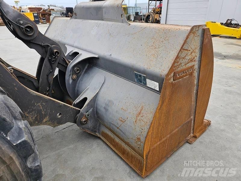 Volvo L 120 H Wheel loaders