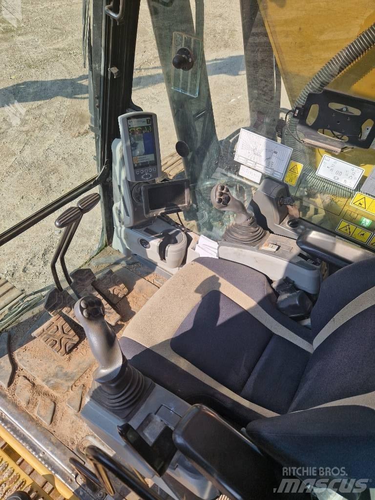 CAT 323 F L Crawler excavators