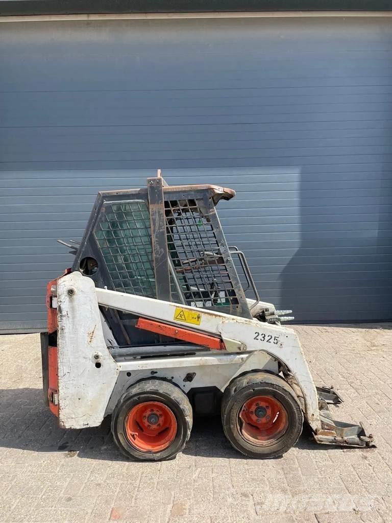 Bobcat 463 Skid steer loaders