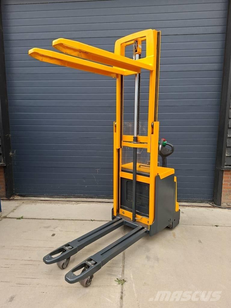 Jungheinrich EJD 220 Pedestrian stacker