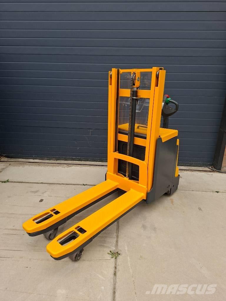 Jungheinrich EJD 220 Pedestrian stacker