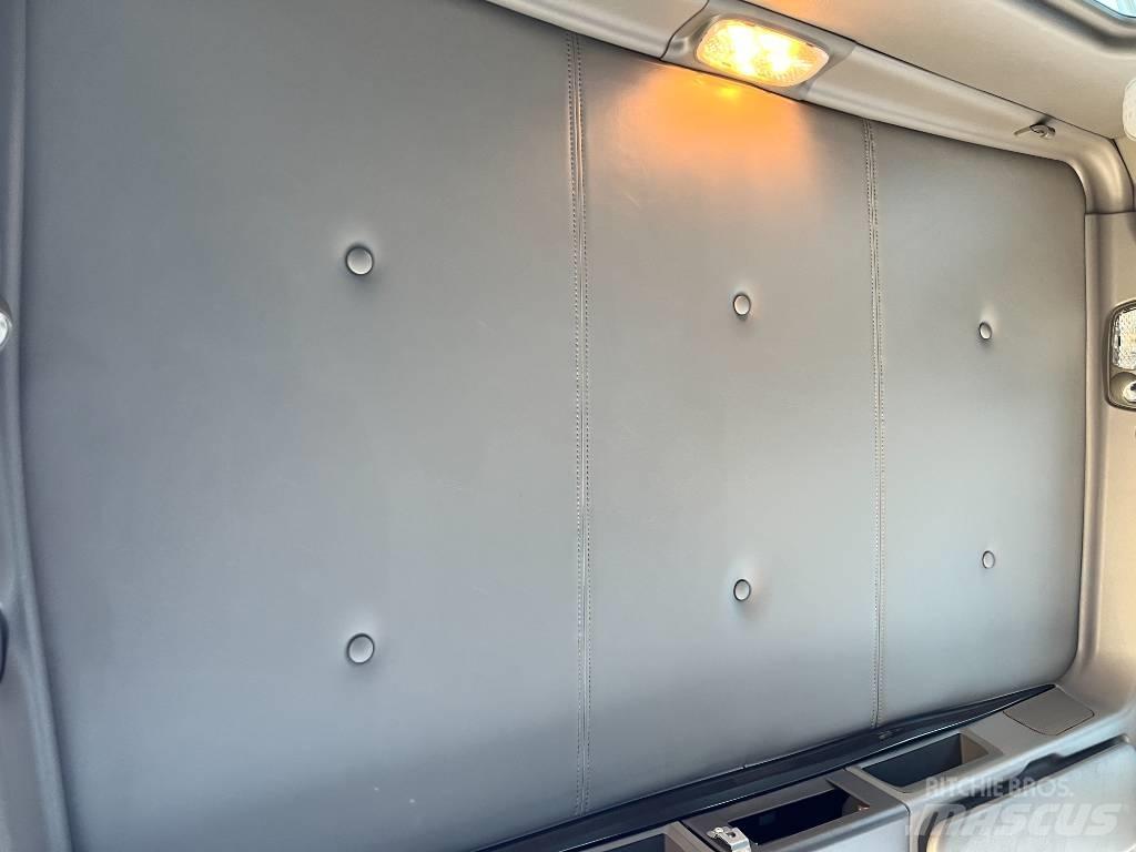 Kenworth T 800 Prime Movers