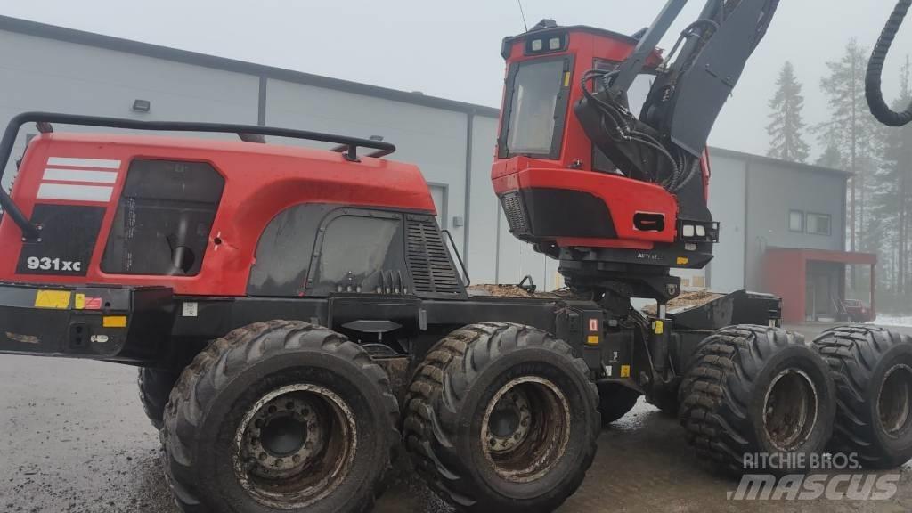 Komatsu 931XC Harvesters