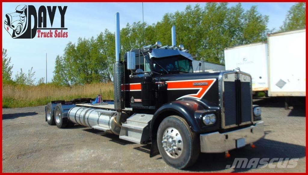 Kenworth W 900 Prime Movers
