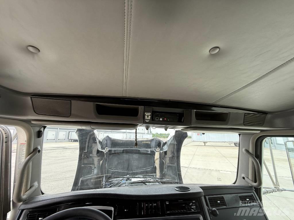 Kenworth T 800 Prime Movers