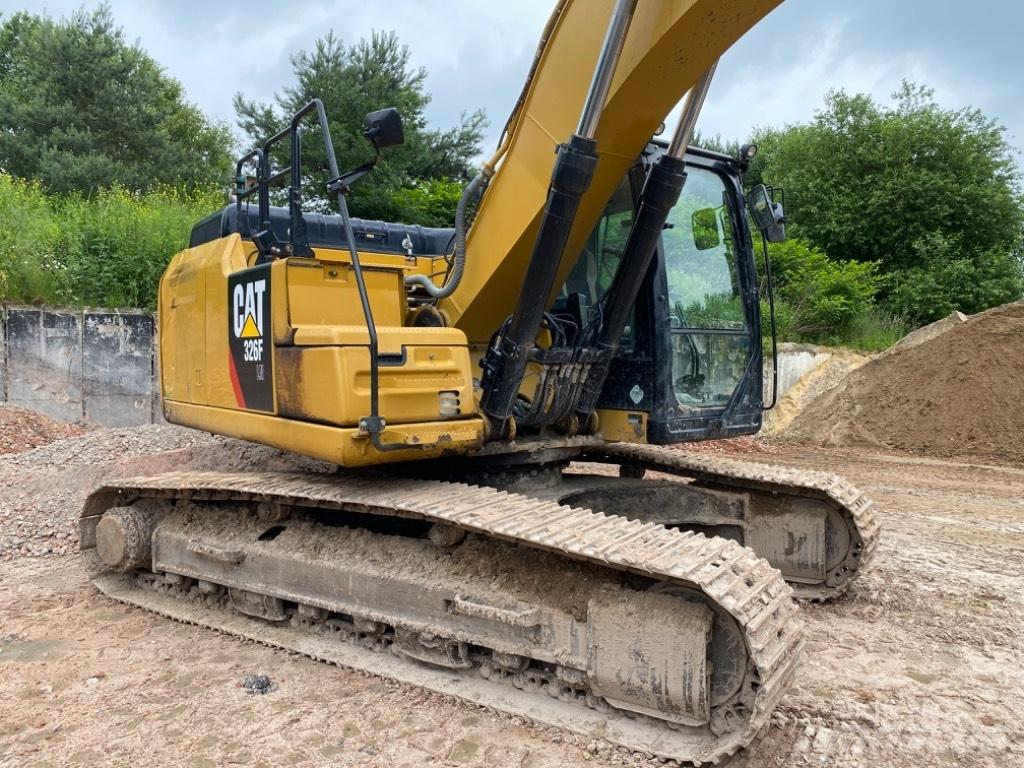 CAT 326 F L Crawler excavators