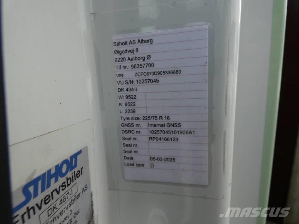 Iveco 70C 18 Chassis Cab trucks