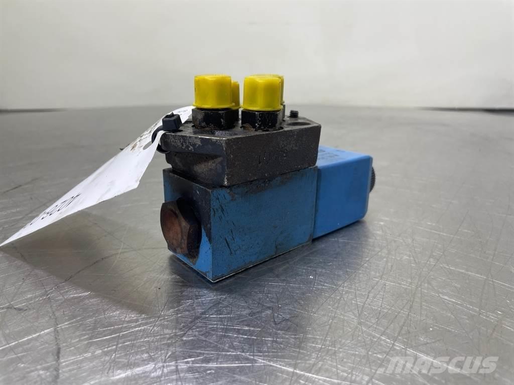 Liebherr 5716155 Hydraulics