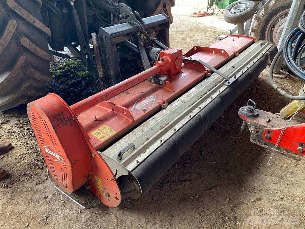 Kuhn BP 305 Crushers