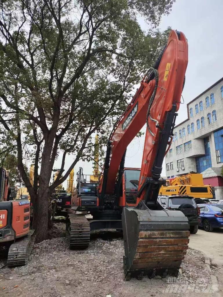 Doosan DX300LC-9c Crawler excavators