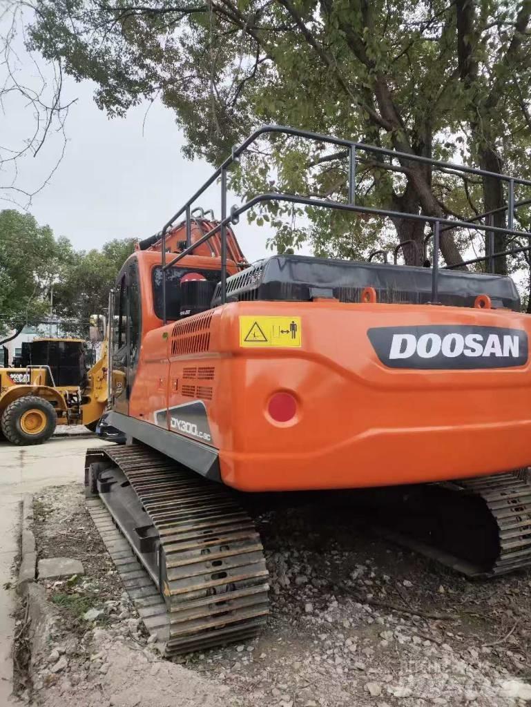 Doosan DX300LC-9c Crawler excavators