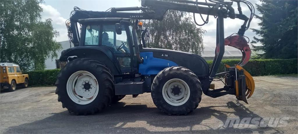 Valtra T130 Tractors