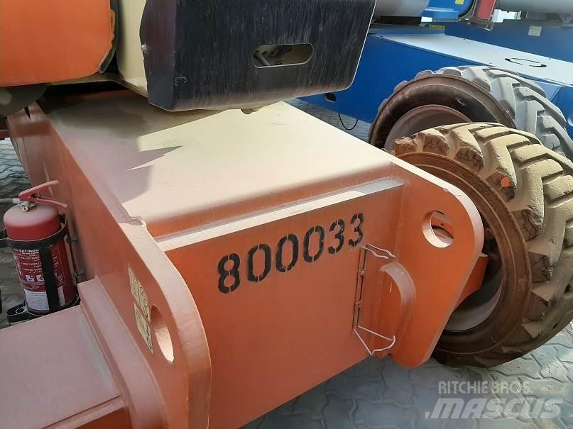 JLG 800AJ Articulated boom lifts