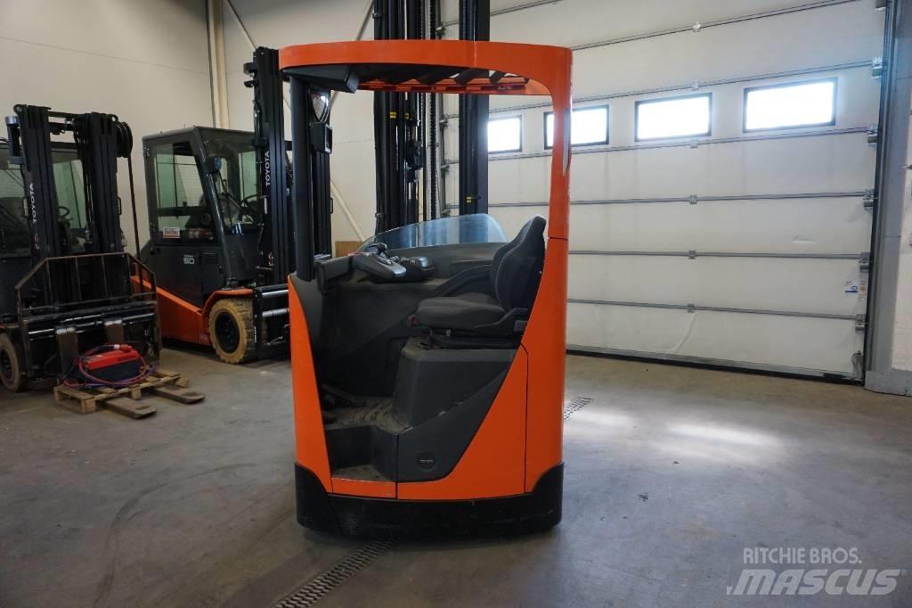 Toyota RRE160 Reach truck