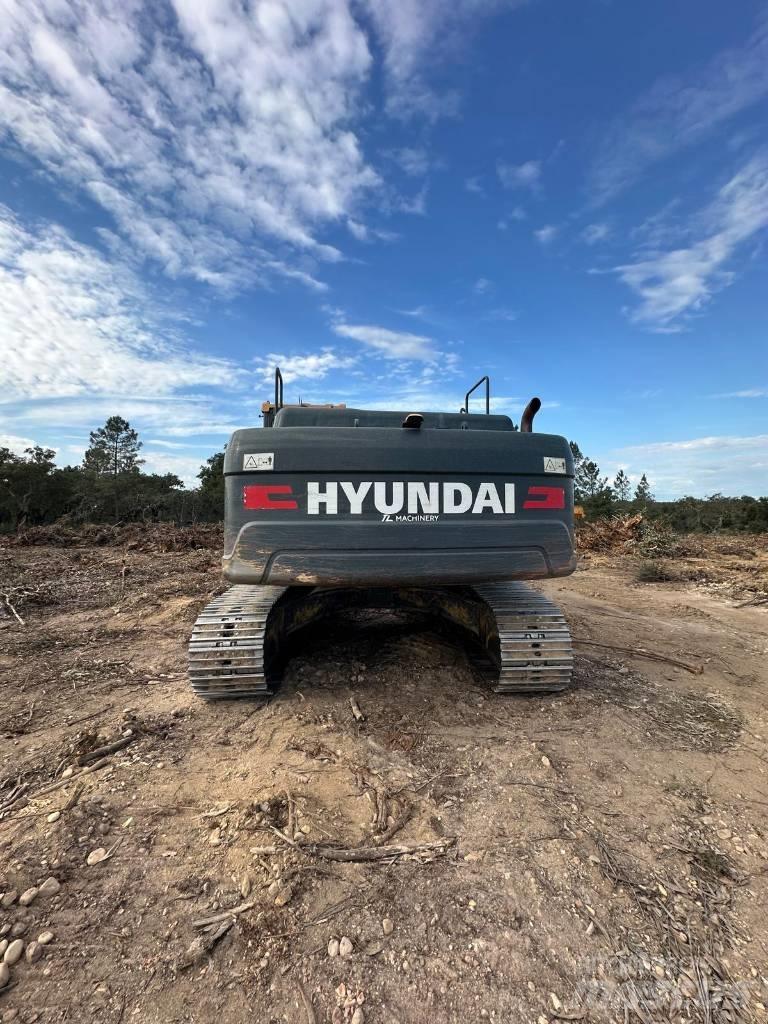Hyundai HX 260 L Crawler excavators