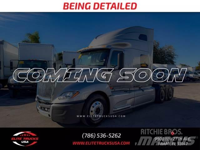 International LT Other trucks