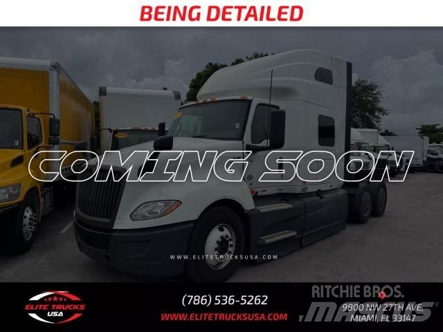 International LT Prime Movers