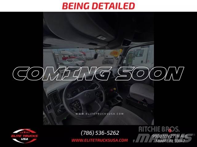 International LT Other trucks