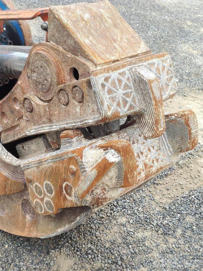  EMB VP2000 Crushers