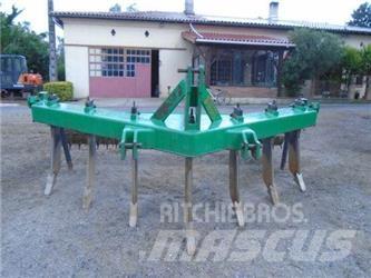  Duque Chisel ploughs