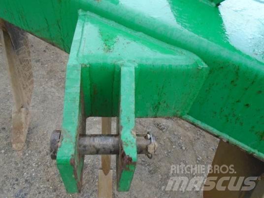  Duque Chisel ploughs