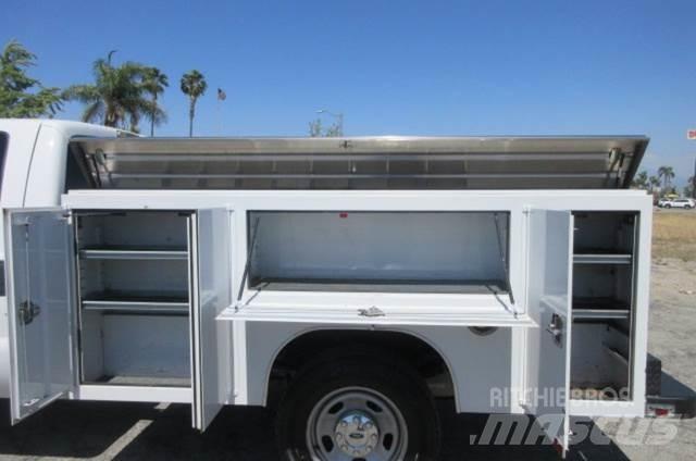 Ford F350 Recovery vehicles
