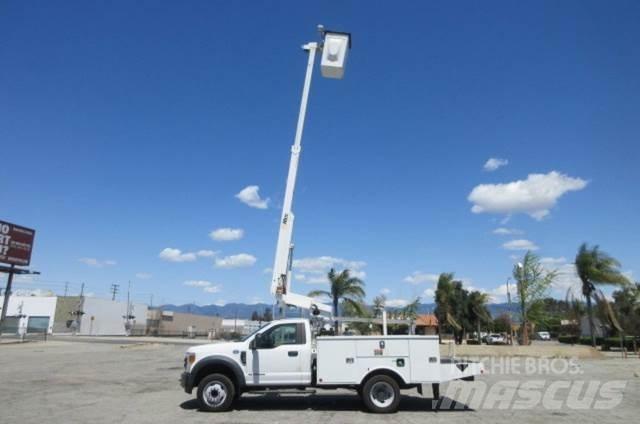 Ford F450 Recovery vehicles