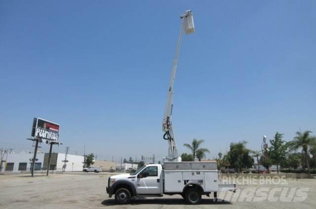 Ford F450 Truck mounted platforms