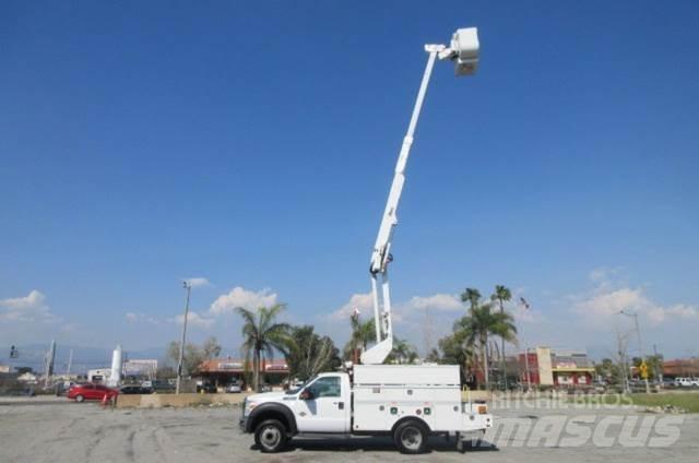 Ford F550 Truck mounted platforms