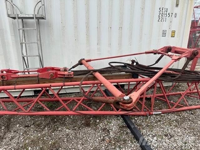 Manitowoc  Booms and arms