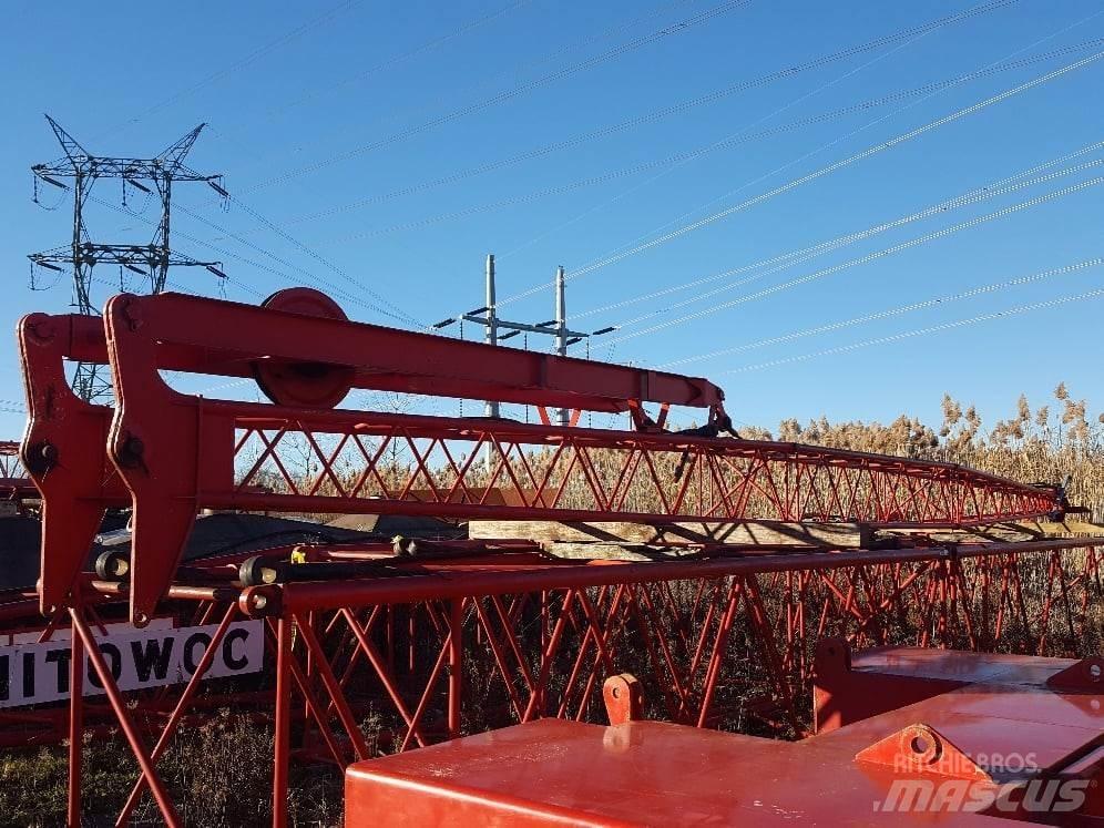 Manitowoc M65W Booms and arms