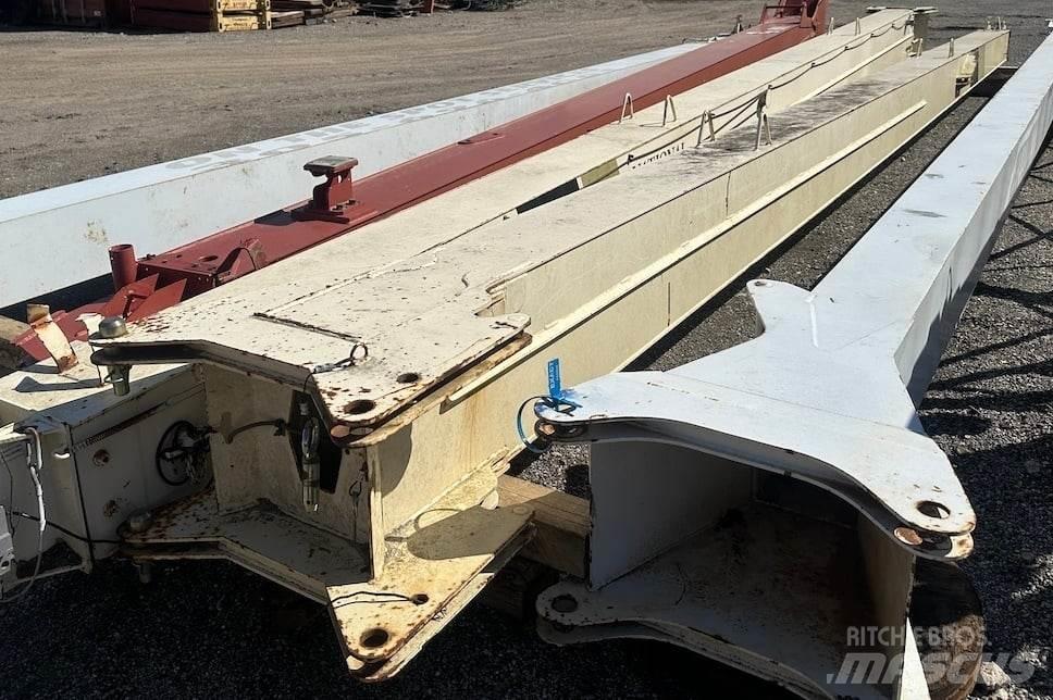 National 206944 Booms and arms