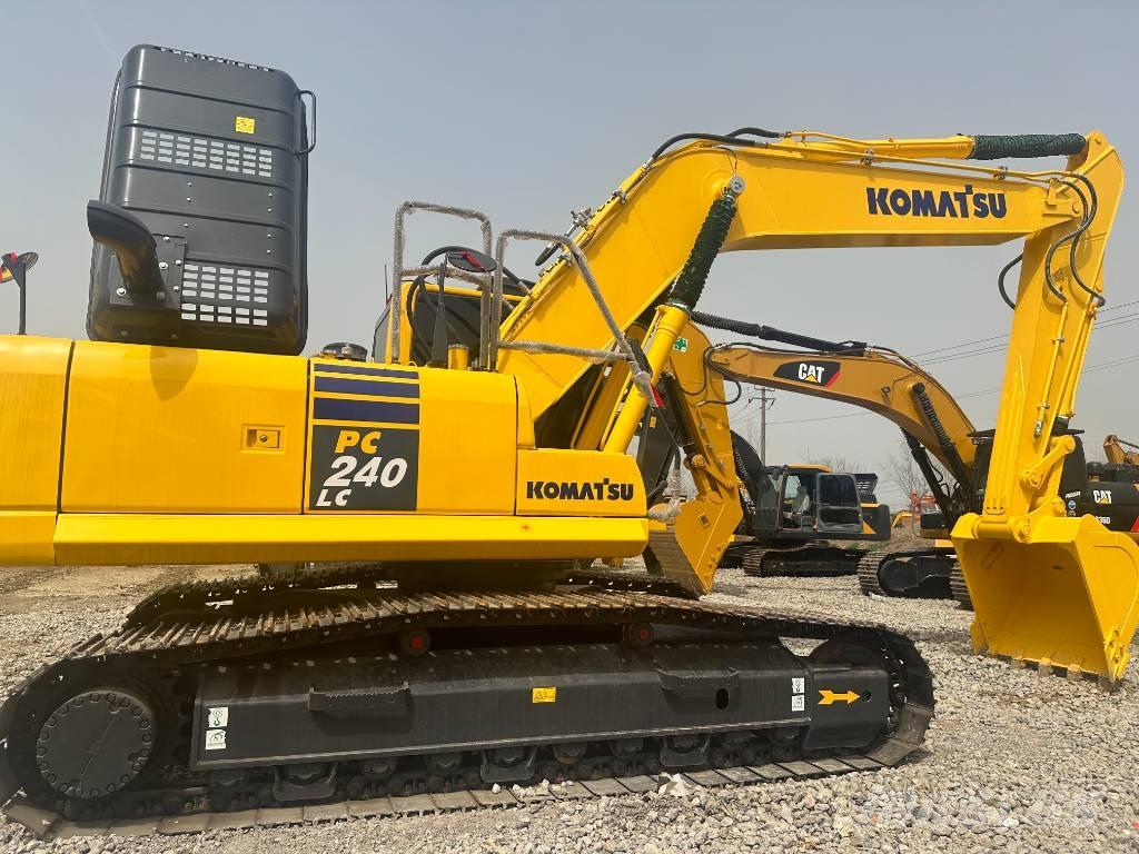 Komatsu PC 240 Crawler excavators