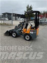 GiANT G 1200 Mini loaders