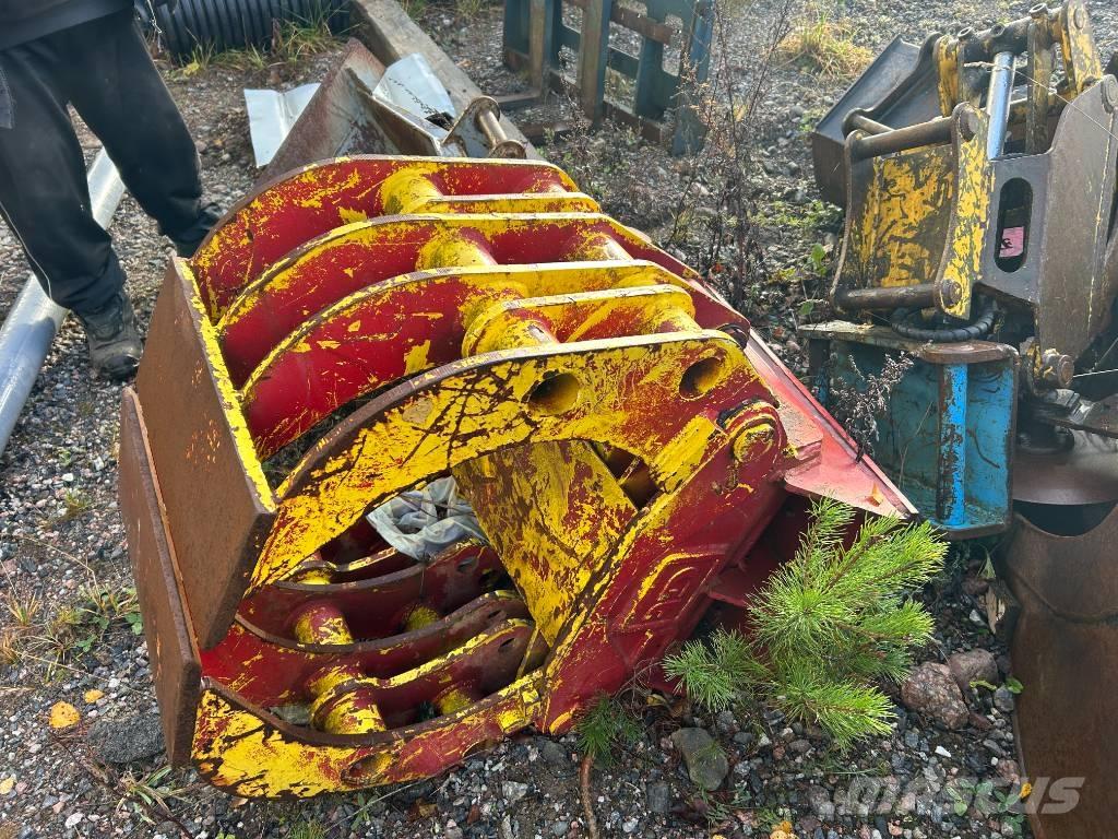 GT purkukoura Grapples