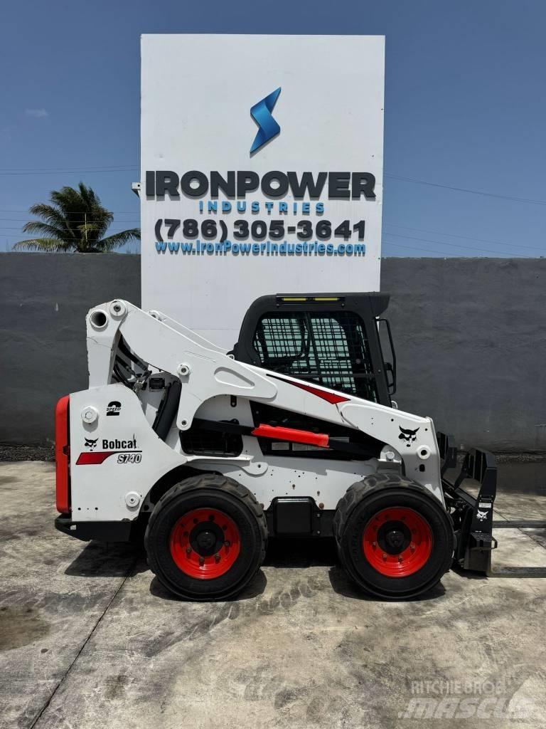 Bobcat S 740 Skid steer loaders