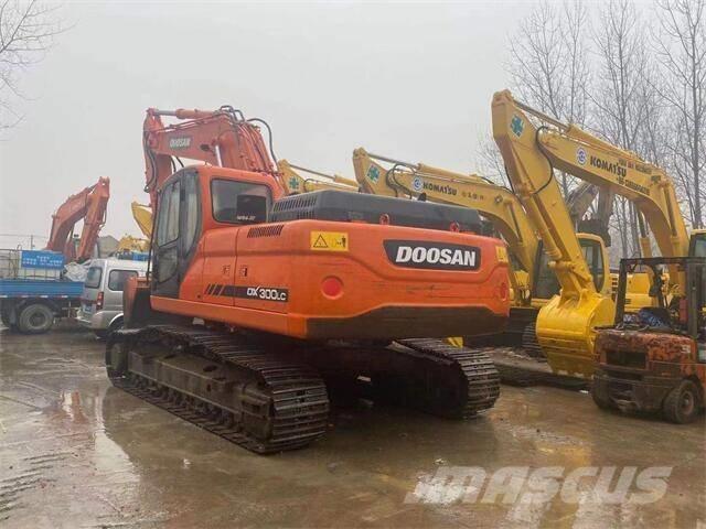 Doosan DX 300 Crawler excavators