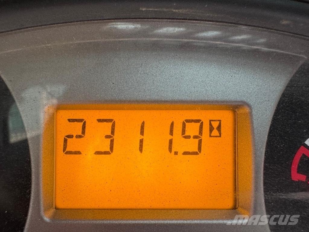 Bobcat S100 Skid steer loaders