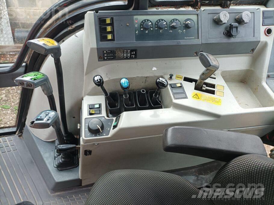 Valtra Valmet 8750 Tractors