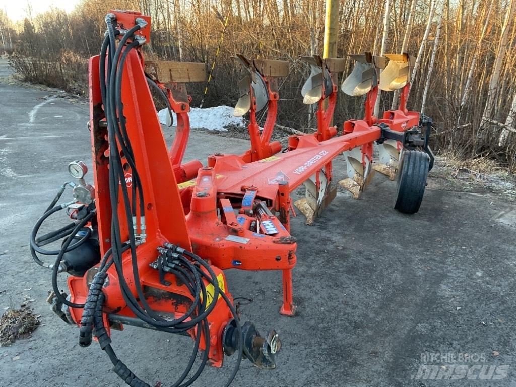 Kuhn Vari-Master 122 Reversible ploughs