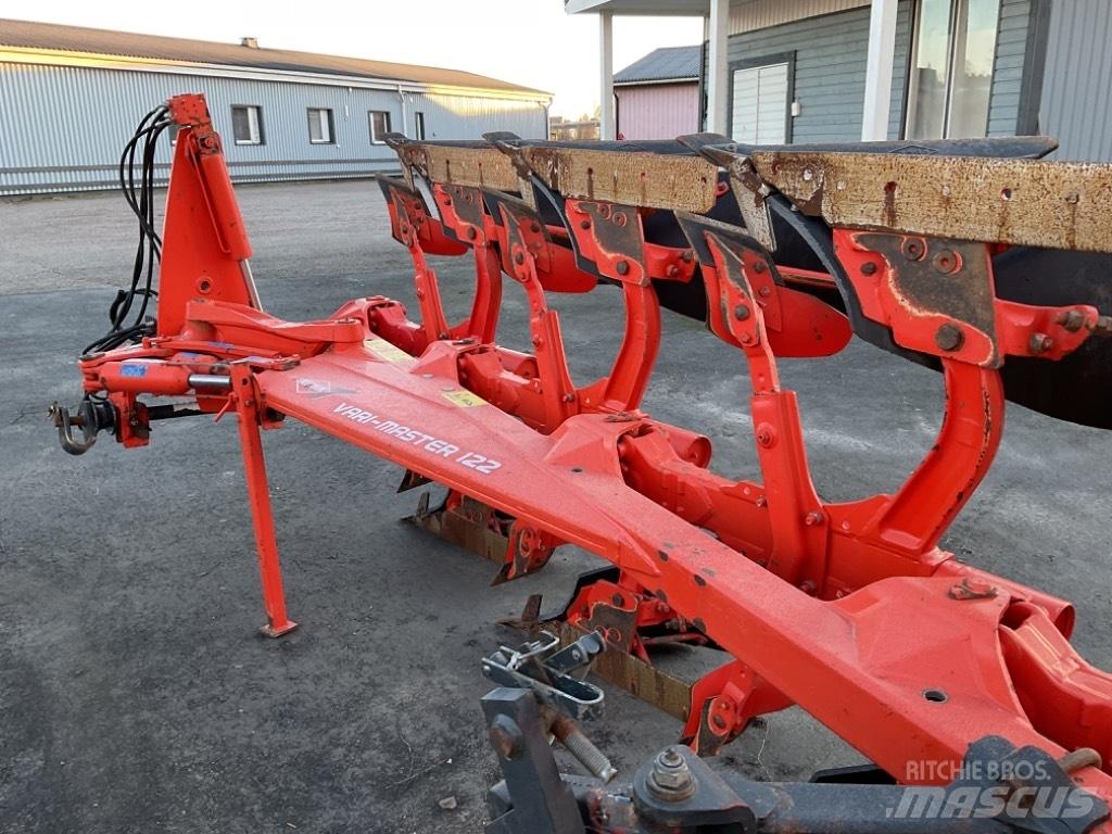Kuhn Vari-Master 122 Reversible ploughs
