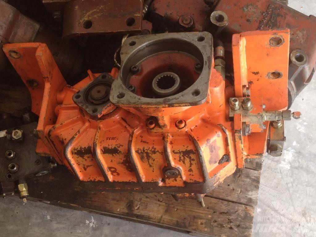 CASE 688 788 888 Transmission