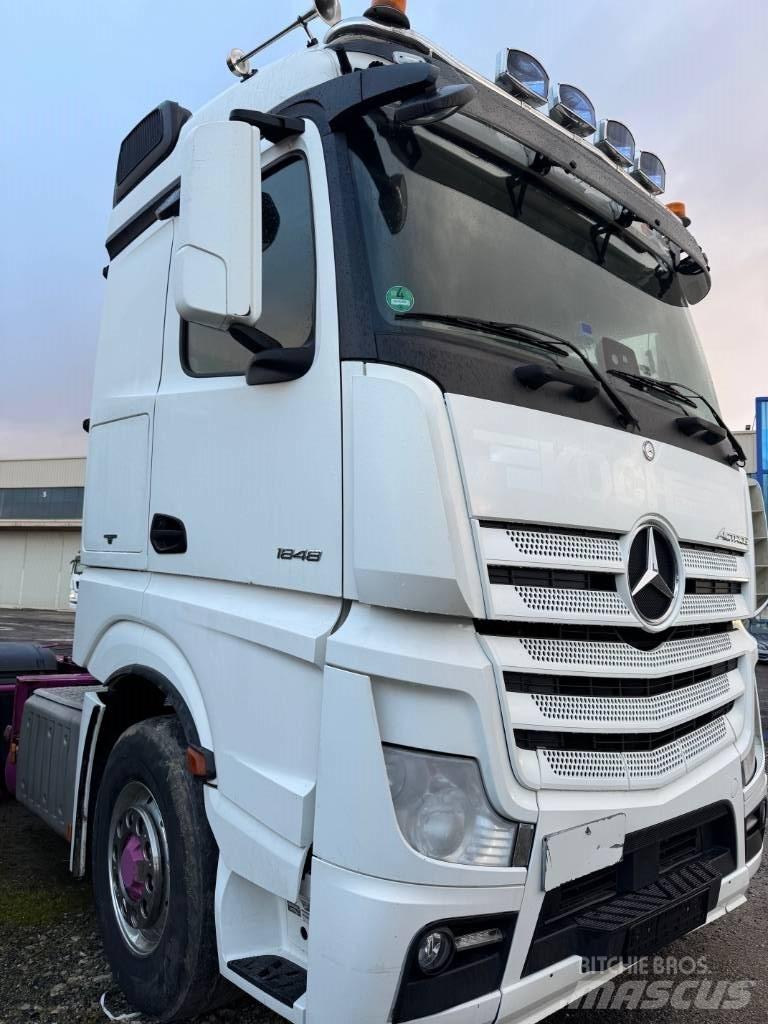 Mercedes-Benz 1848 Prime Movers