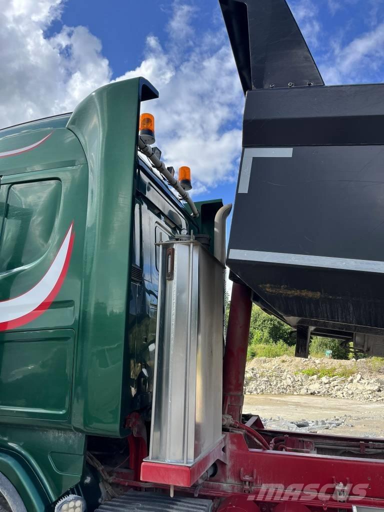 Scania R 560 Tipper trucks