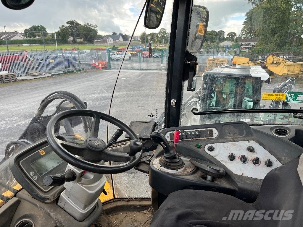 JCB 434s Telehandlers