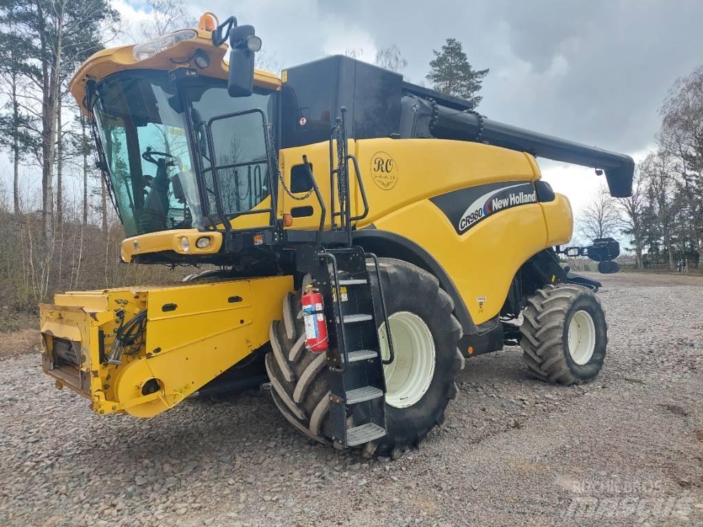 New Holland CR 980 Combine harvesters